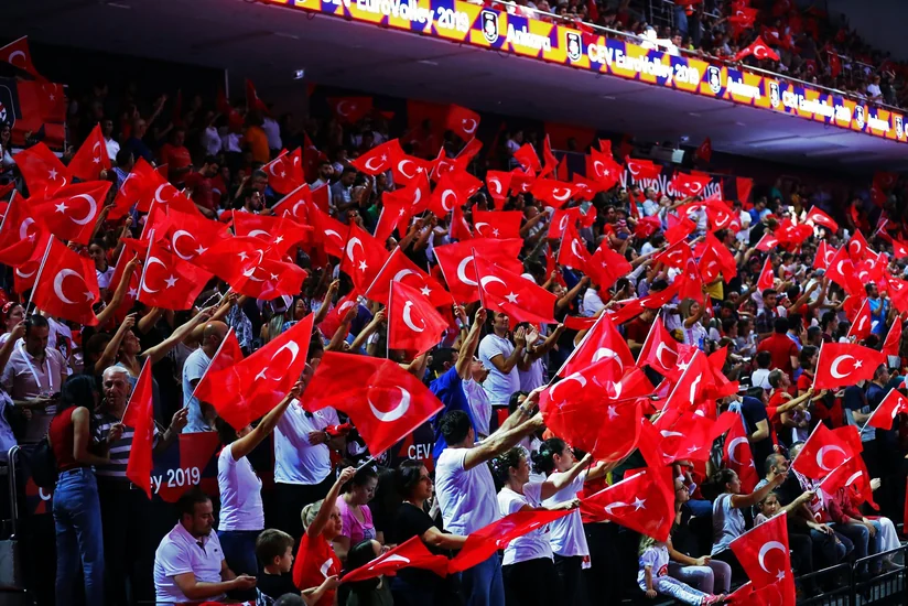 CEV Türkiyədəki zəlzələ ilə bağlı paylaşım edib