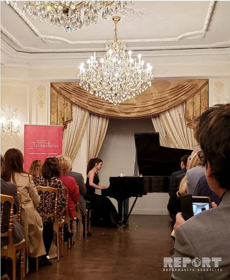 Parisdə Azərbaycanda qadınlara səsvermə hüququnun verilməsinin 100 illiyi münasibətilə konsert keçirilib - FOTO