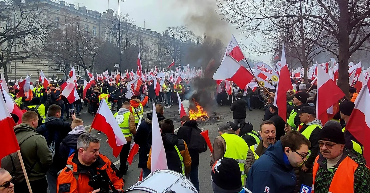 Польские фермеры пообещали продолжать протесты