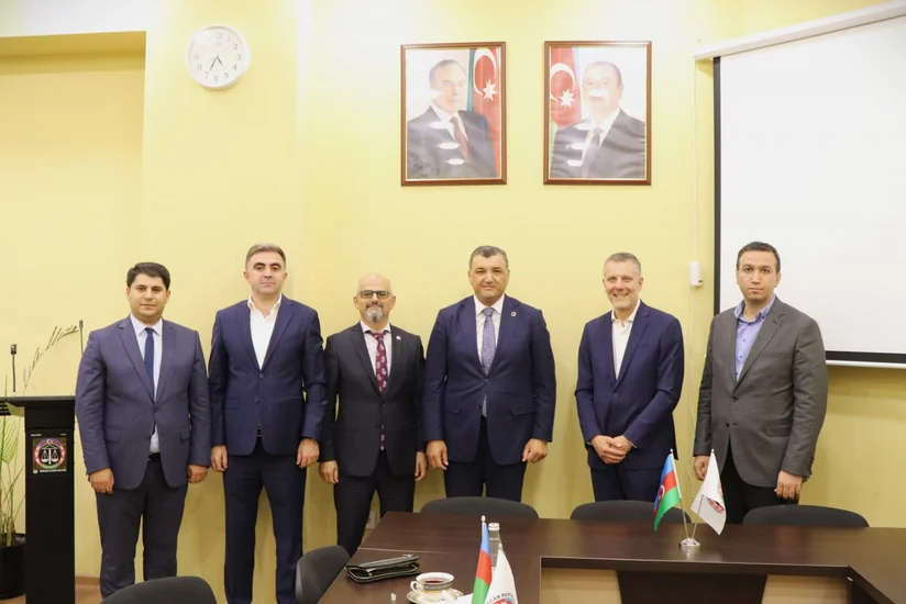 Vəkillər Kollegiyasının Hüquqi Yardım və Tədris Mərkəzində beynəlxalq ekspertlə görüş olub