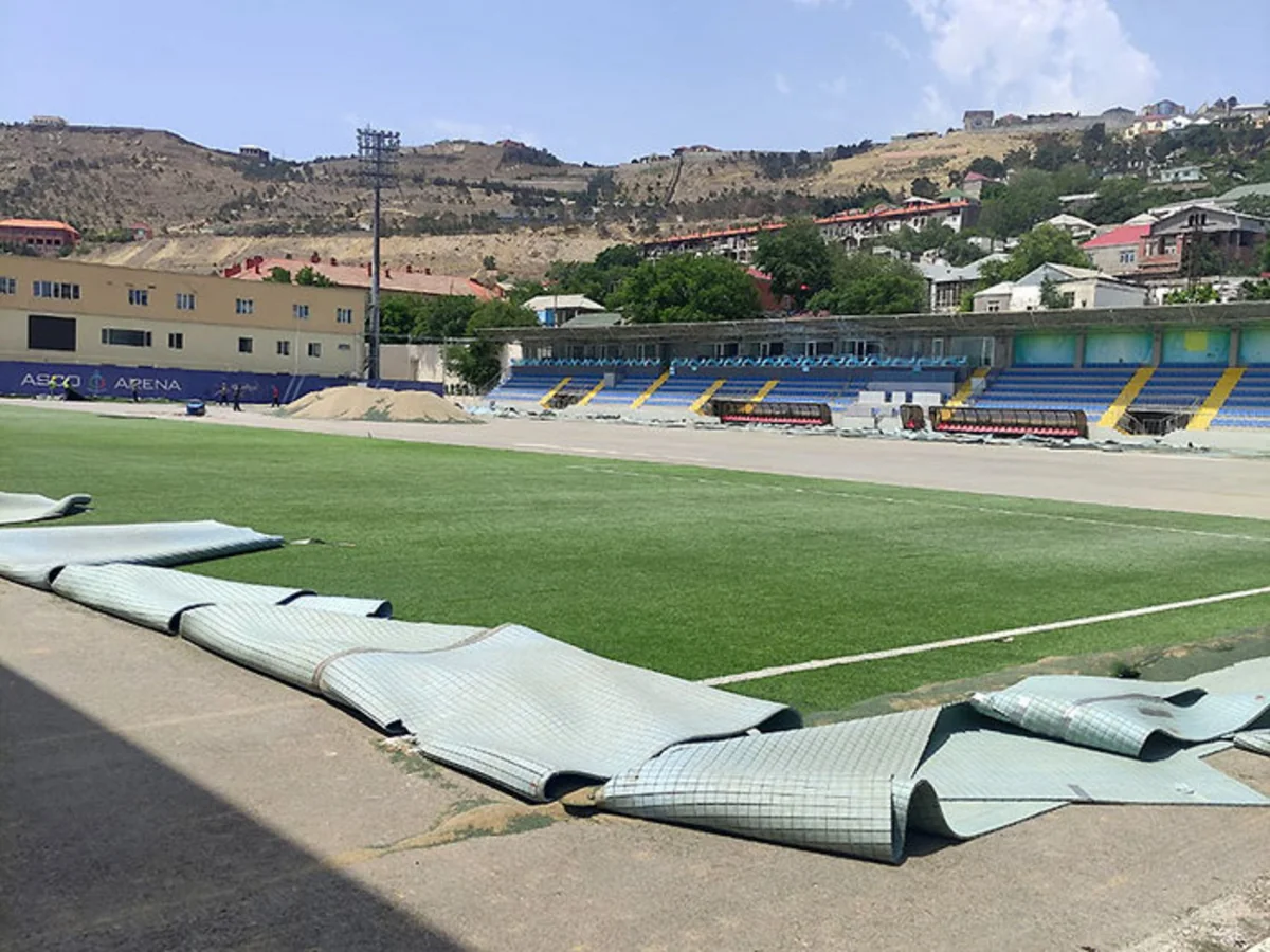 Səbailə məxsus stadionun süni örtüyü dəyişdirilir