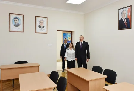 Prezident İlham Əliyev 101 nömrəli məktəbin əsaslı təmir və yenidənqurmadan sonrakı vəziyyəti ilə tanış olub - YENİLƏNİB