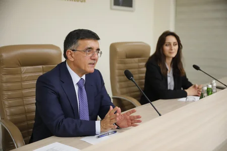 “Gənclər üçün şəhər mühiti” mövzusunda debat keçirilib