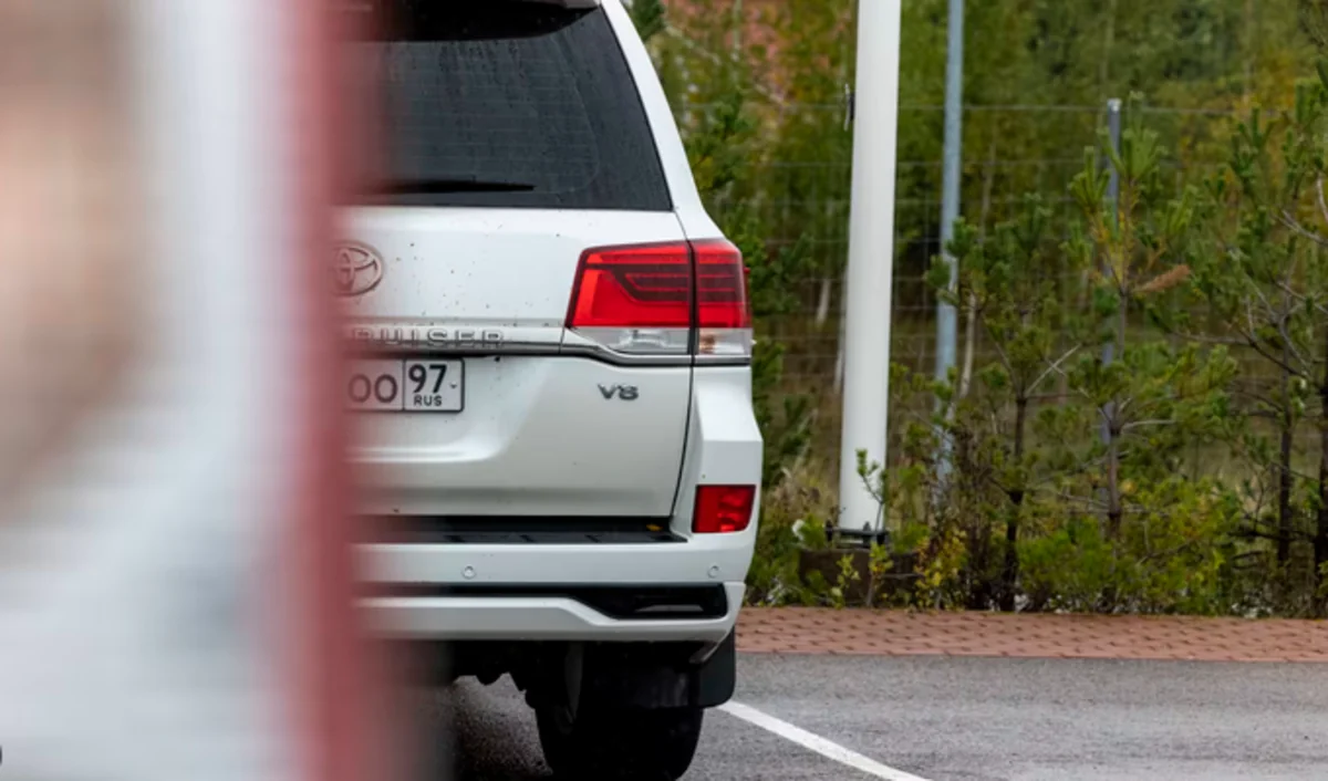Finland to ban cars with Russian license plates