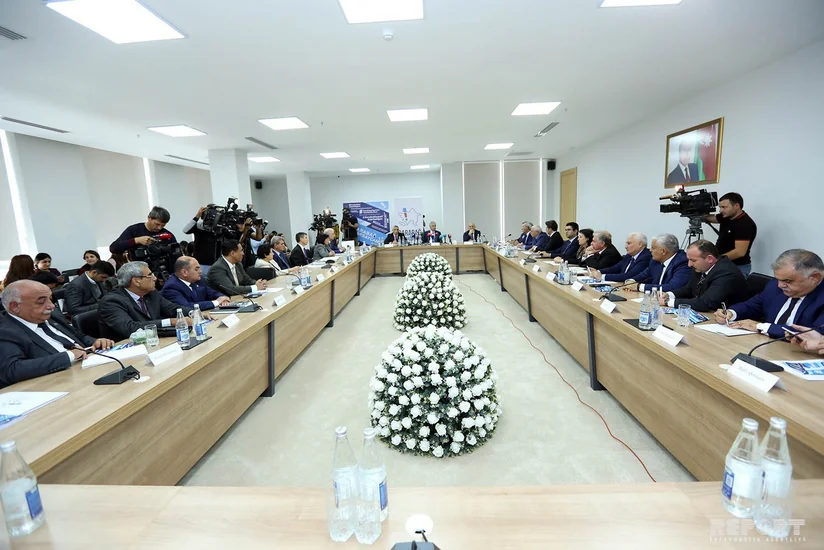 YAP-da “Qarabağ Azərbaycandır” Münaqişənin həlli perspektivləri” mövzusunda dəyirmi masa keçirilib