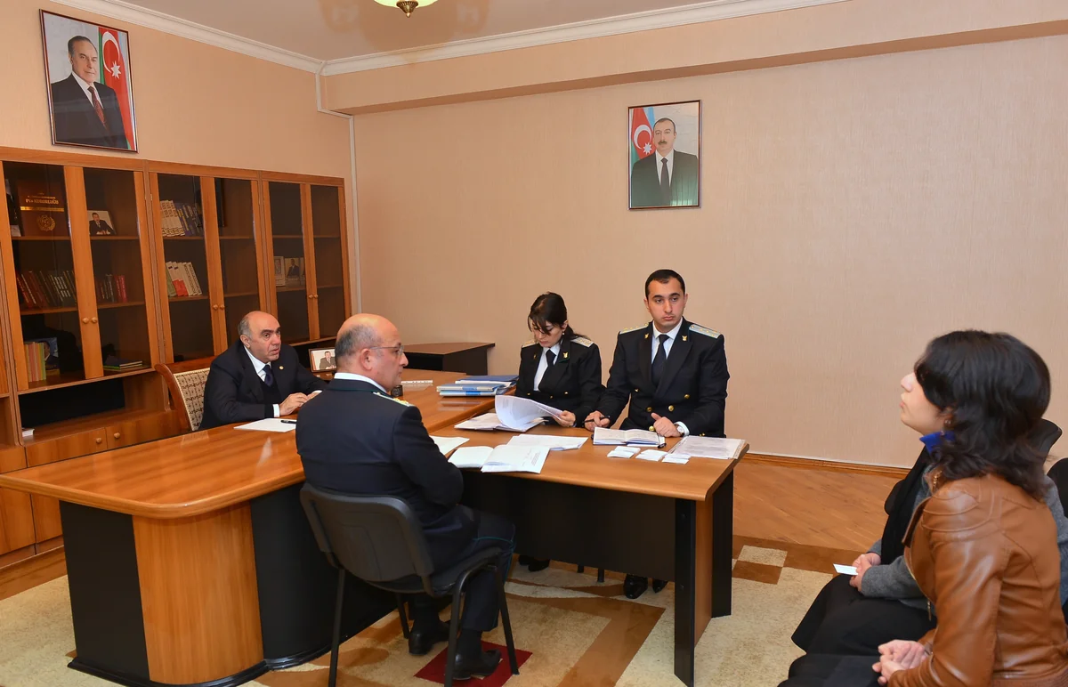 Zakir Qaralov Hacıqabulda vətəndaşları qəbul edib