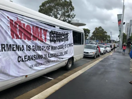 Армяне попытались помешать акции азербайджанцев в Сиднее