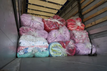 Daha bir neçə rayon Türkiyəyə humanitar yardım göndərib