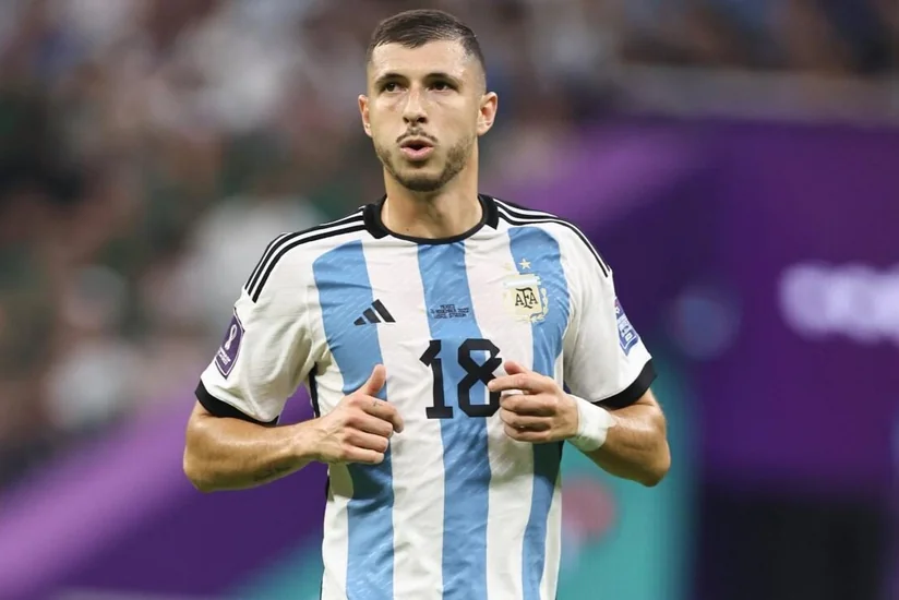 Barselona argentinalı yarımmüdafiəçi ilə müqavilə imzalayıb