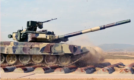 ​Azərbaycan ordusunun tankçıları artilleriya yarışları keçirir - FOTO - VİDEO