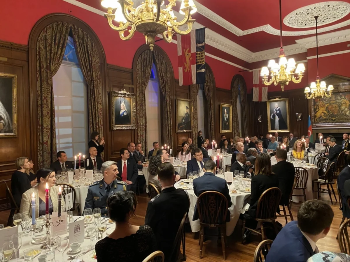 Zəfər Günü Londonda təntənəli şəkildə atəşfəşanlıqla qeyd edilib