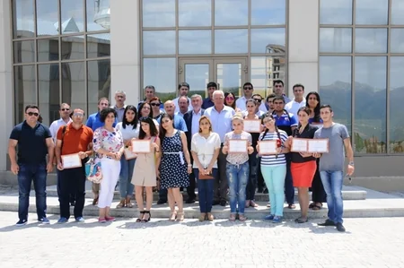​AMEA media nümayəndələri üçün Yay məktəbi təşkil edib