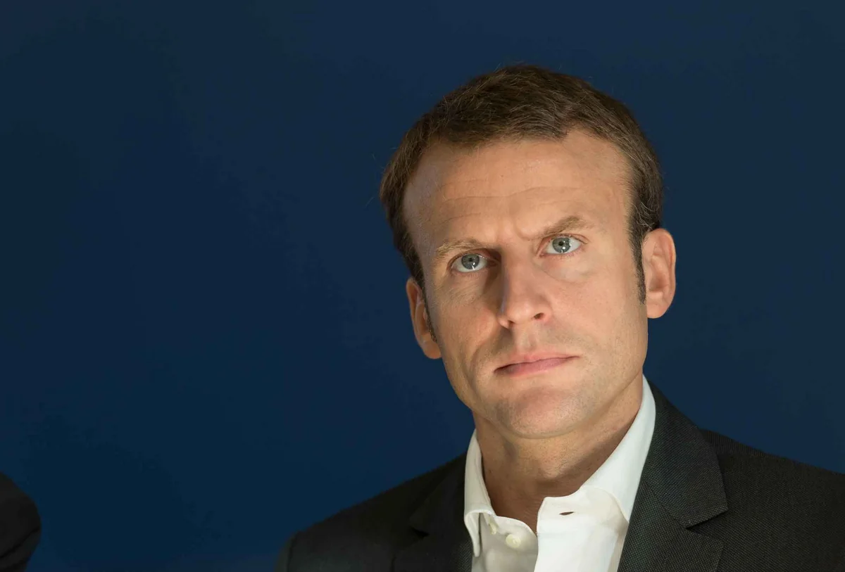 France prepares significant changes in government