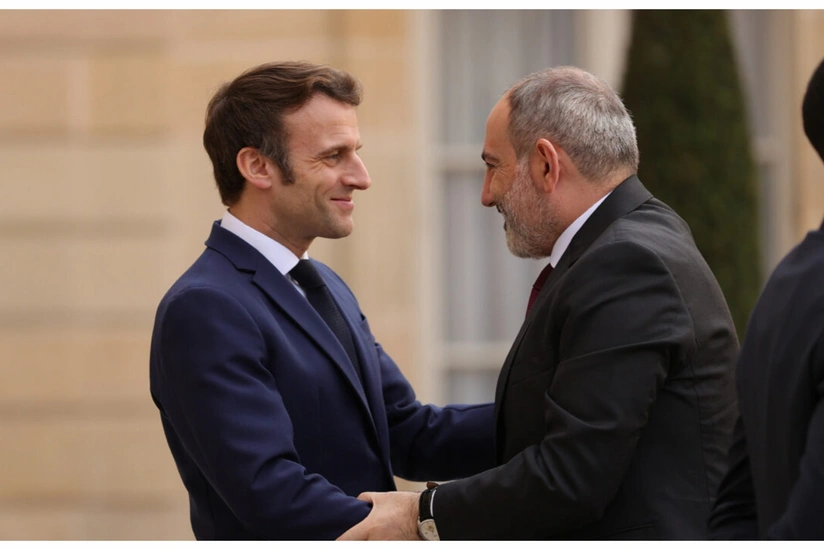 Çirkin yalan və iftiralar ustası - Makron özünü Paşinyanın sözçüsü kimi aparır - ŞƏRH