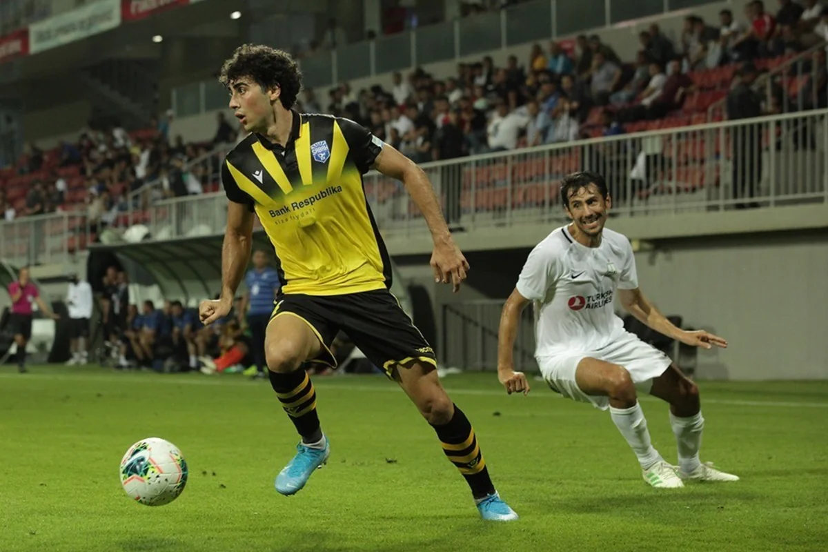 Bəhlul Mustafazadə: Şeydayevin “Sabah”a gəlişi üstünlükdür