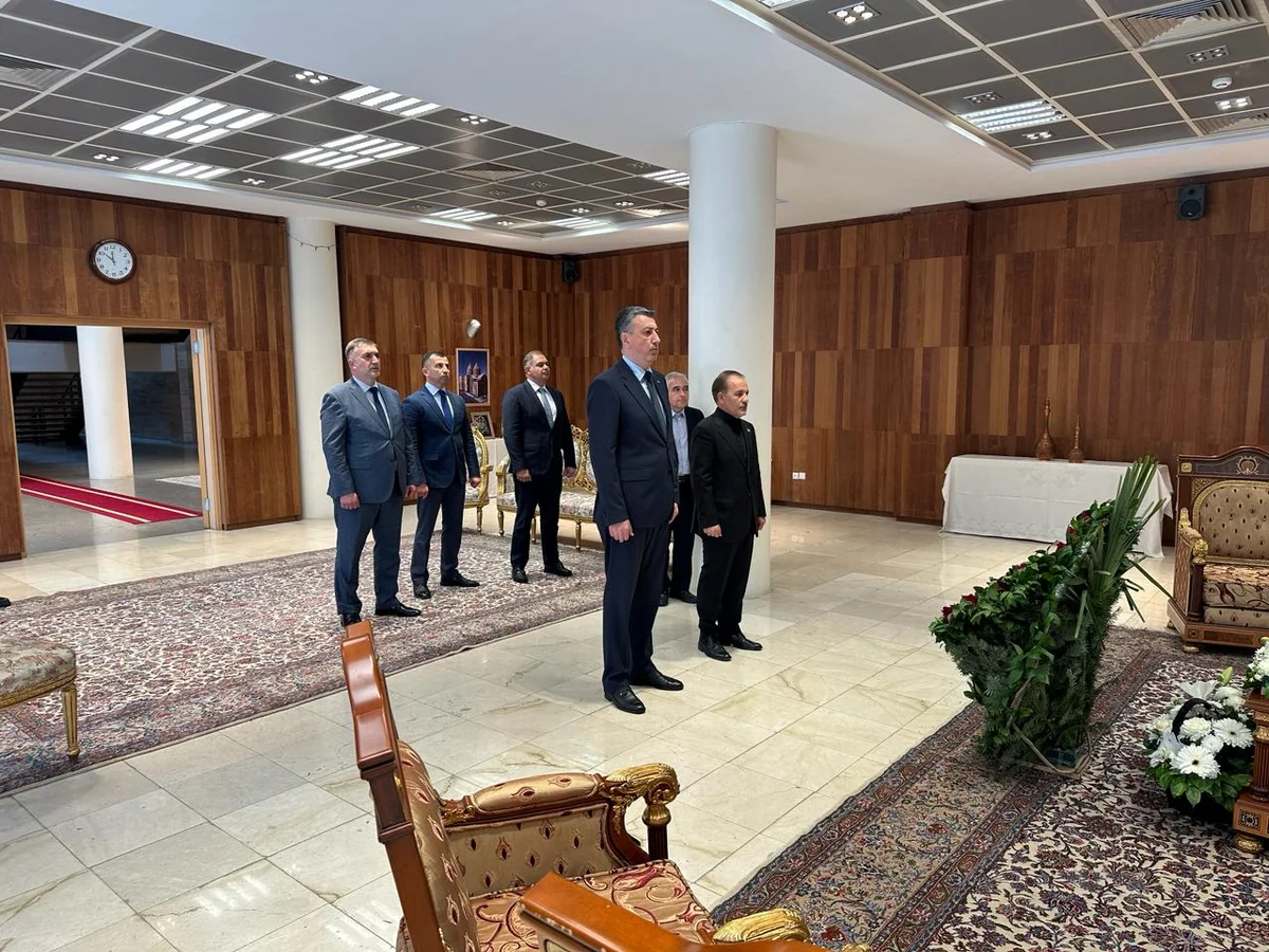 Səfir Faiq Quliyev İranın Gürcüstandakı səfirliyini ziyarət edərək başsağlığı verib