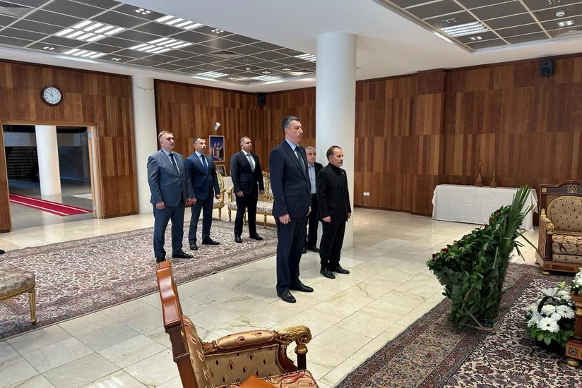 Səfir Faiq Quliyev İranın Gürcüstandakı səfirliyini ziyarət edərək başsağlığı verib