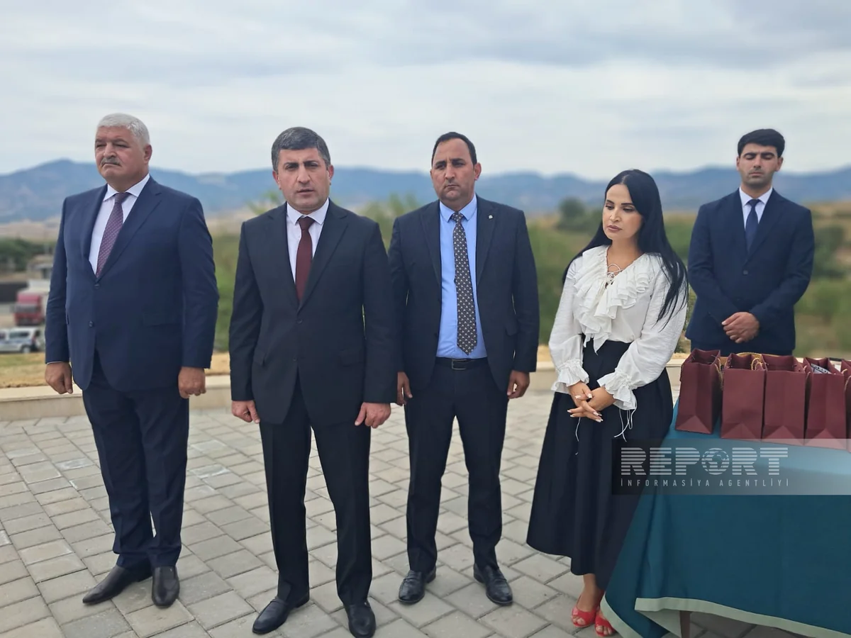 Жителям села Ханъюрду вручены ключи от квартир