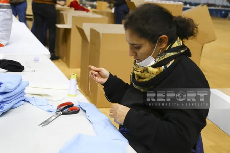 Zəlzələdən sonra Bakıdan Türkiyəyə 127 TIR humanitar yardım göndərilib