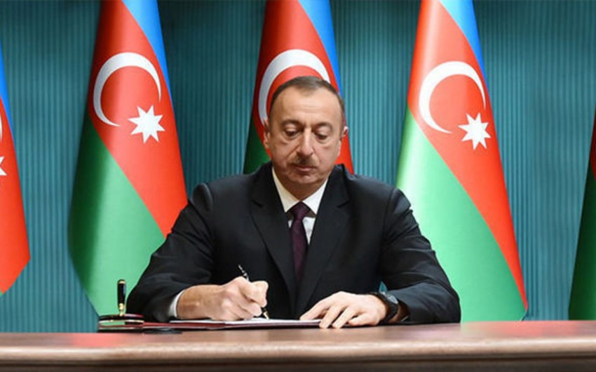 Elşad Həmidova “Əməkdar həkim” fəxri adı verilib