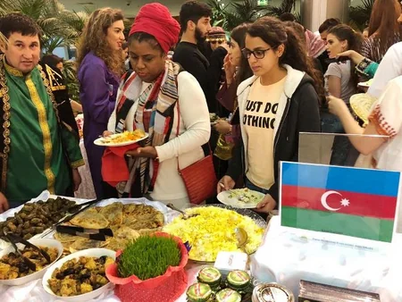 Azərbaycan BƏƏ-də keçirilmiş beynəlxalq mədəniyyət və kulinariya festivalında təmsil olunub