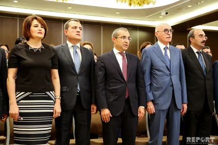 Son üç ildə Bakıda 103 direktorun yerdəyişməsi həyata keçirilib
