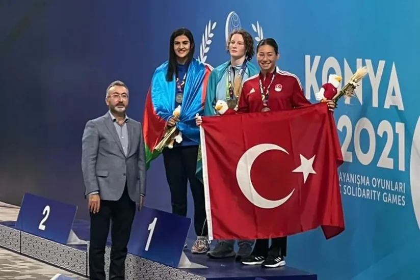 İslamiada: Azərbaycan üzgüçüsü gümüş medal qazanıb