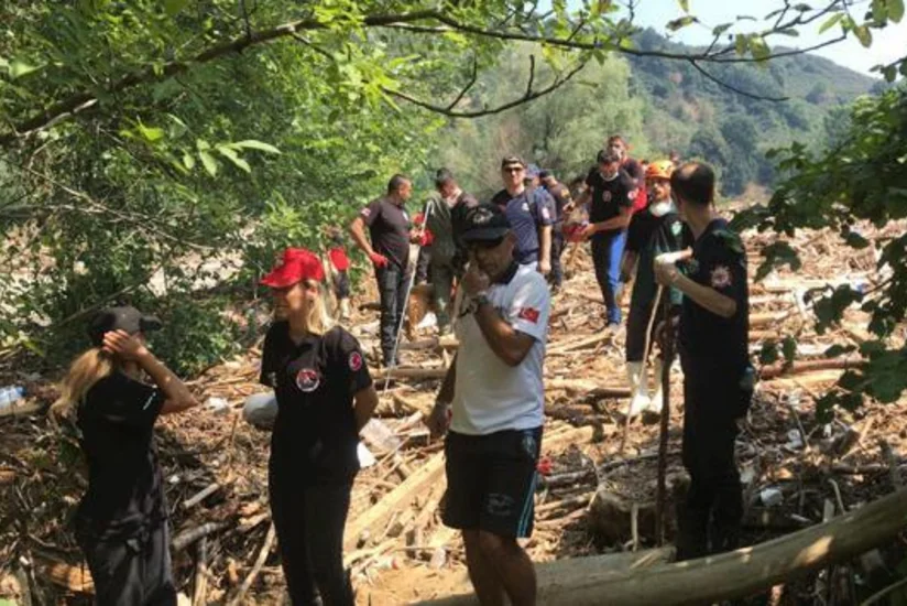 В Турции пять человек погибли и двое пропали без вести во время оползня