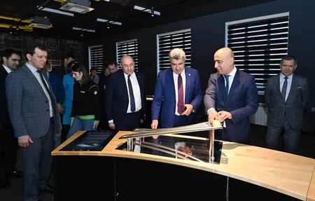 Tatarıstanın təhsil naziri Bakıda səfərdədir