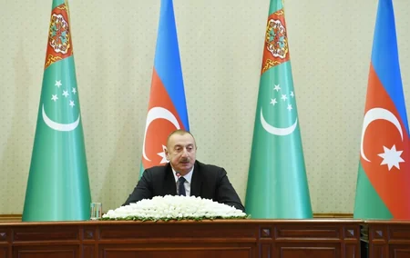 Azerbaijani, Turkmen presidents make press statements