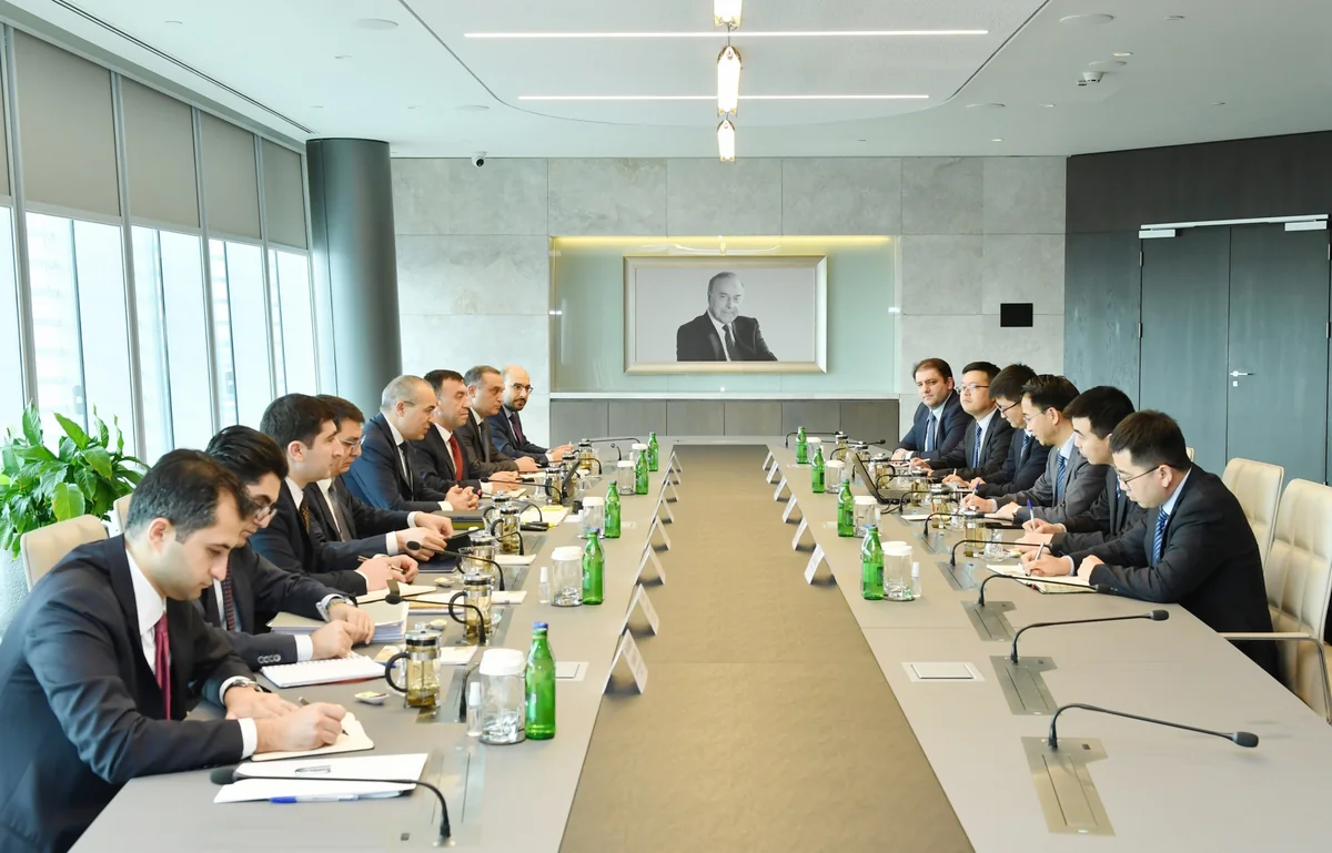 Azerbaijan mulls co-op in transport sector with Chinese company
