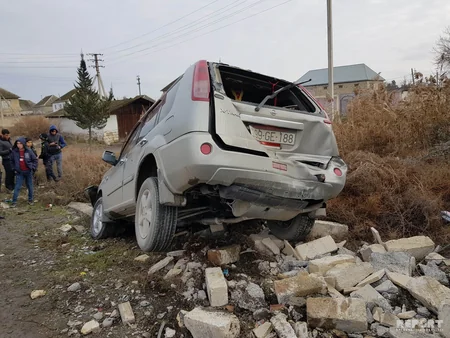 Ucarda bir ailənin 3 üzvü yol qəzasında xəsarət alıb - FOTO