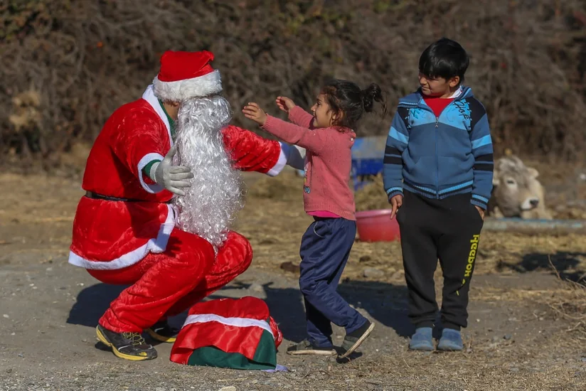Посольство Израиля отправило новогодние подарки детям Агдама, Тертера и Барды