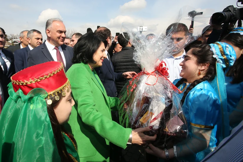 Gürcüstan Prezidenti azərbaycanlıları Novruz bayramı münasibətilə təbrik edib