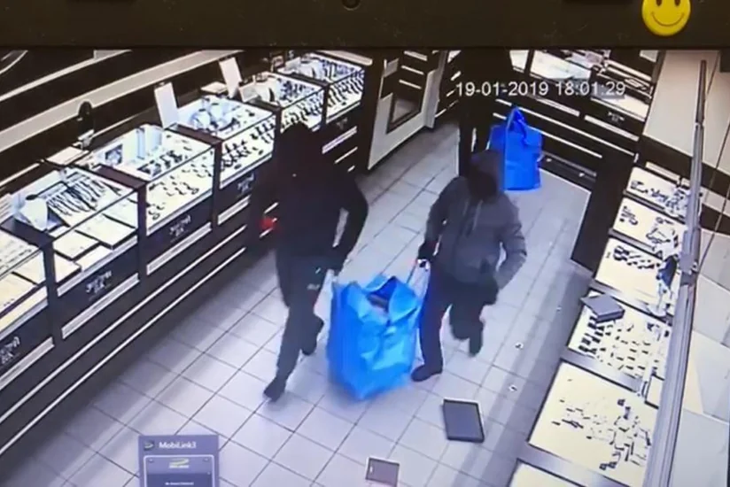 В Украине задержаны шесть азербайджанцев, ограбивших ювелирный магазин - ФОТО