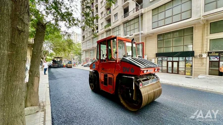 Bakının Tələt Şıxəliyev küçəsi təmir olunur