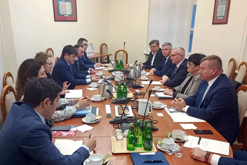Fuad Muradov Polşa Seyminin Komissiya sədri ilə görüşüb