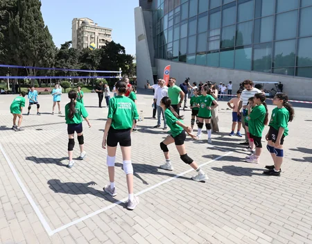 AVF Uşaqların Beynəlxalq Müdafiəsi Gününə həsr olunan voleybol festivalı keçirib