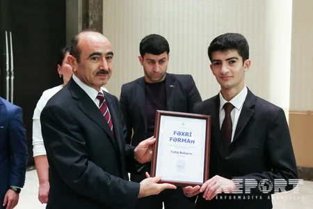 “Gənclik və dövlət müstəqilliyi: gələcəyə baxış” mövzusunda konfrans keçirilib