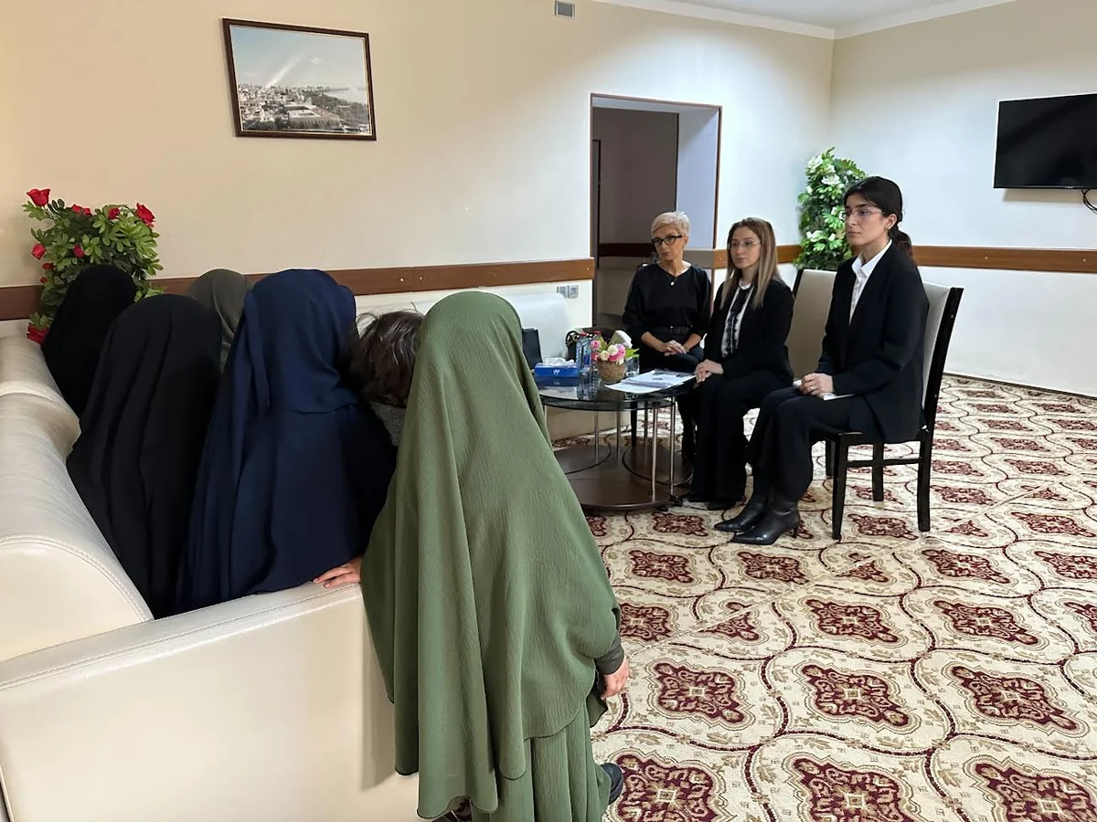 Ombudsmanın nümayəndələri Suriyadan gətirilən qadın və uşaqlarla görüşüb