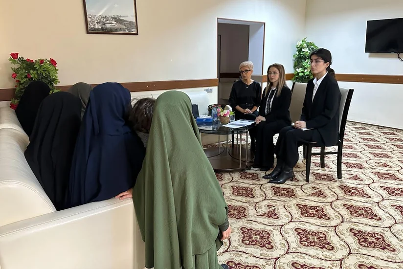 Ombudsmanın nümayəndələri Suriyadan gətirilən qadın və uşaqlarla görüşüb