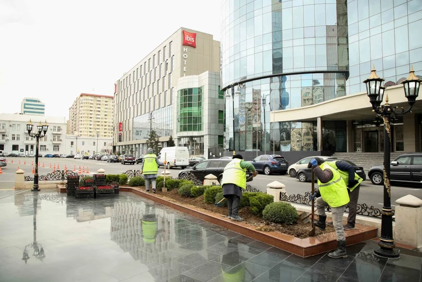 “Ana fəryadı” abidəsinin yerləşdiyi parkda abadlıq işləri aparılır