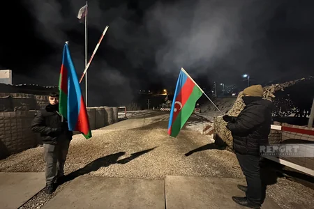 Акция на дороге Ханкенди-Лачын продолжается и в вечерние часы