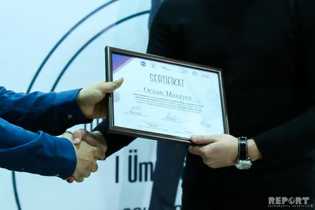 “Könüllülük: Uğurun formulu” kitabının imza günü keçirilib - FOTO
