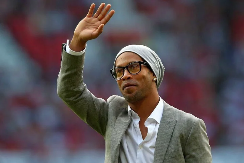 Ronaldinyo siyasi fəaliyyətə başlayıb