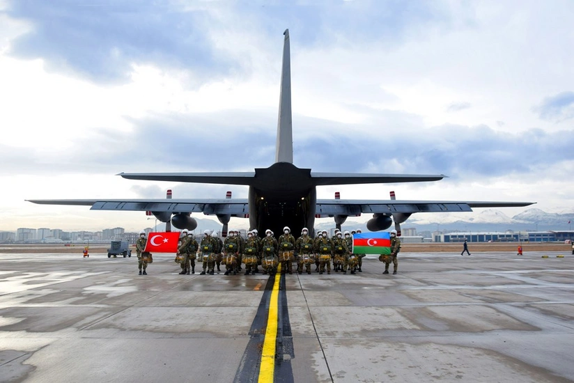 Azerbaijani servicemen take part in parachute training in Turkey