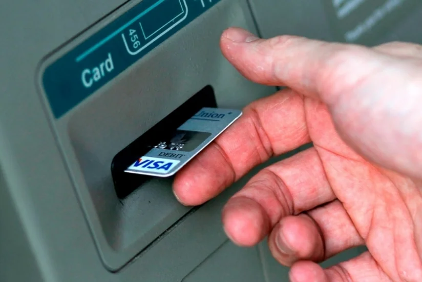 Gəncə sakininin bank hesabından pul oğurlayan şəxs tutulub