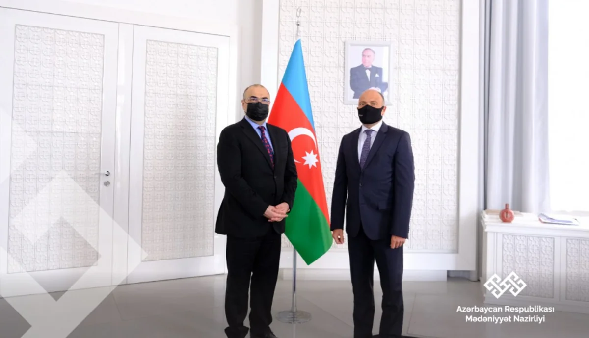 Məhəmməd Füzulinin İraqdakı məqbərəsinin bərpası müzakirə olunub