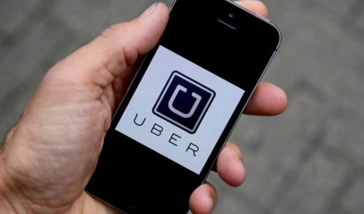 Uber Азербайджан прошел госрегистрацию