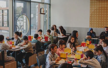 “McDonald’s Azərbaycan” və DSMF qazi övladları üçün seminar təşkil ediblər